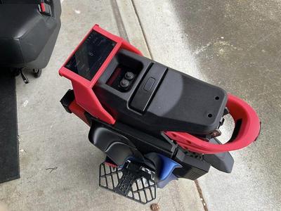 T4 Riding Handle with phone mount