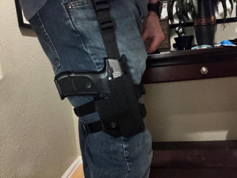SR40c Thigh Holster