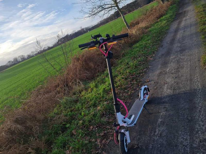 Xiaomi Mi M365 / 1S / Pro2 / 3 Scooter and Similar E-Scooter Turn Signal / Blinker / Indicator 