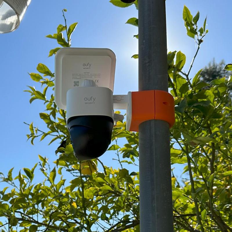 Eufy S340 pole mount