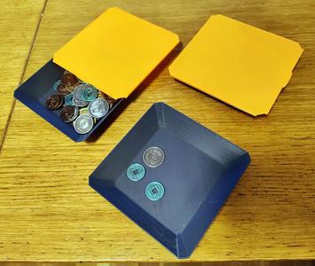 Simple stackable tray with cover
