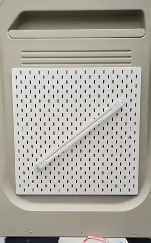 Skadis mount for camper van back door window