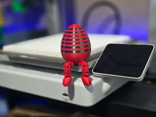 Eggy  - Articulated Egg