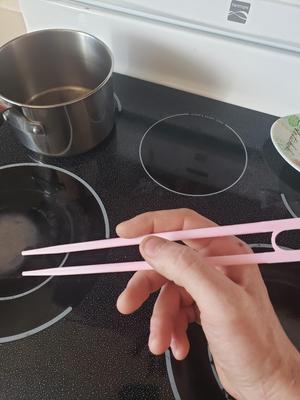 Beginner chopsticks