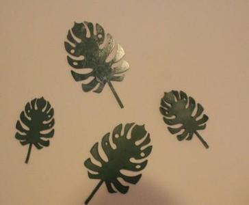 Leaf wall decoration