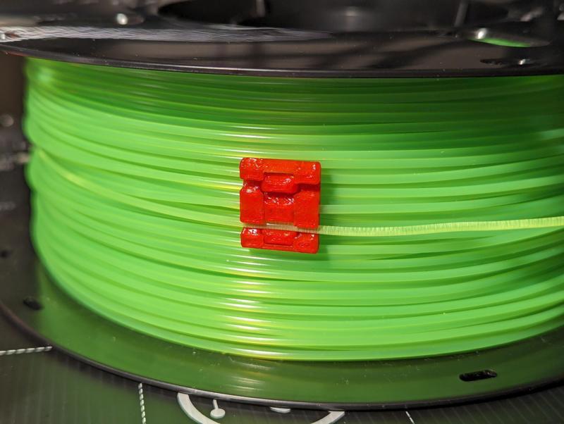 One-sided Sliding Shuttle Filament Clip