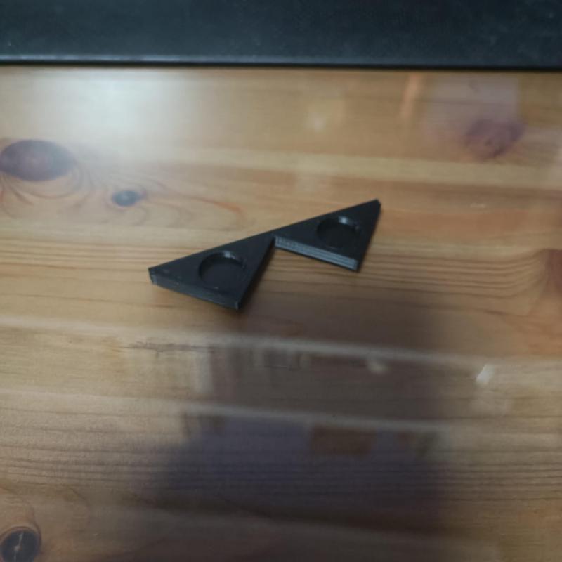 Corner cutting template for bookbinding