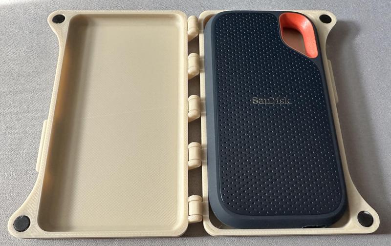 Sandisk Extreme SSD Case