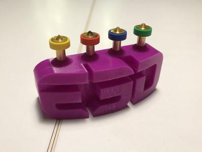 Revo Nozzle holder desk tidy