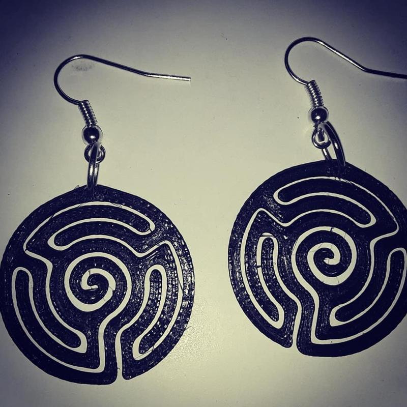 labyrinth earring 1