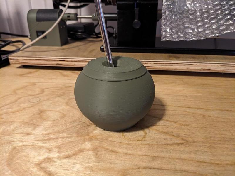 Spillproof lubricant container, 75mL