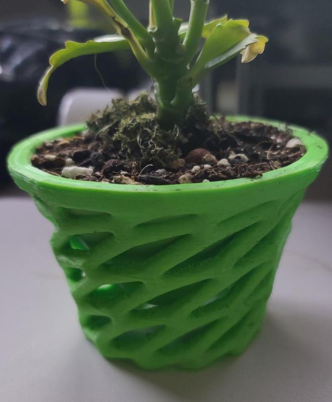 Twist Net Soil Pot