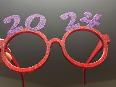 Party Glasses with 2024 Rim Text 