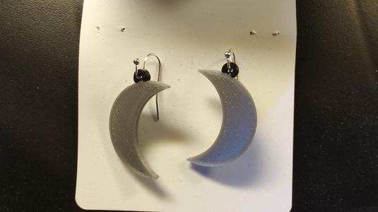 Crescent moon earrings MMU