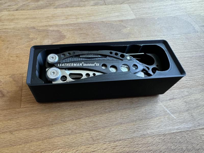 Gridfinity Leatherman Skeletool Holder