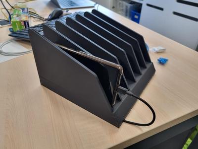 6x Device Charging Station