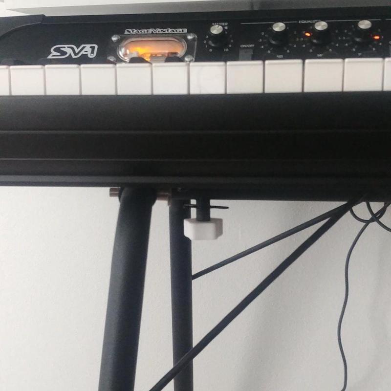 Korg SV1 keyboard stand screw head