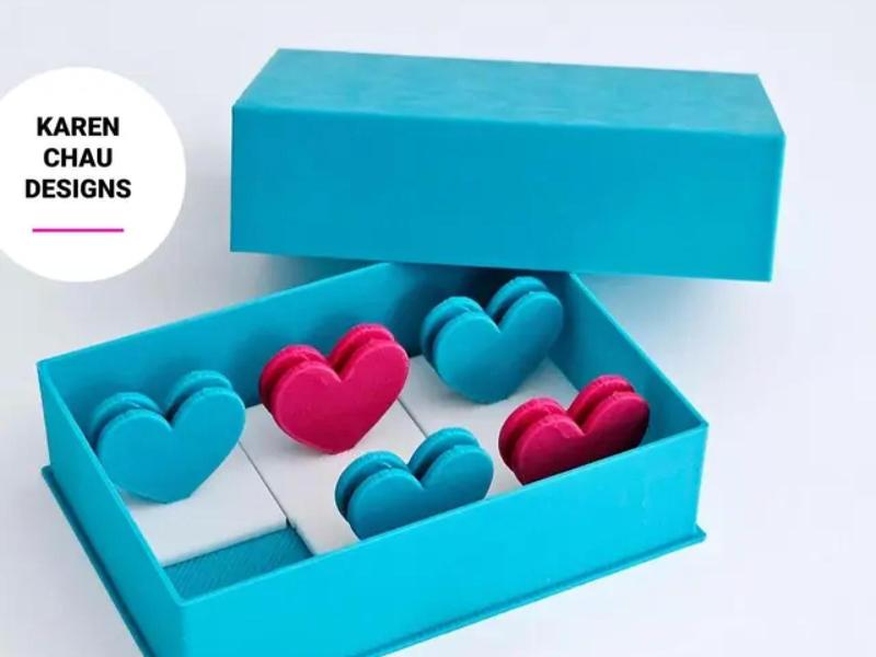 KCD Gift Box | Holds 6 heart display stands