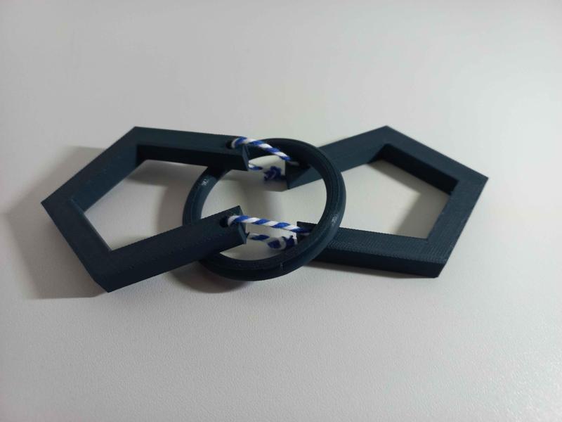 Horseshoe Lock - Topology Puzzle (fusion360)