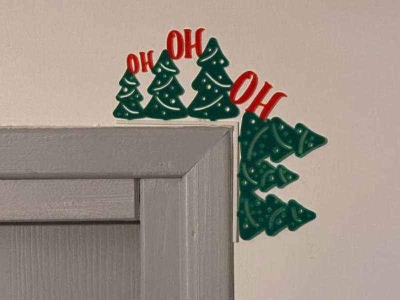 Corner Door Decor - Christmas
