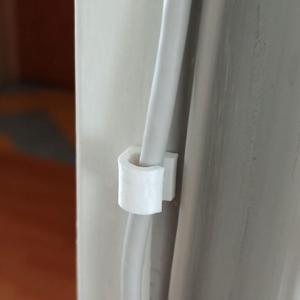 small wire clip