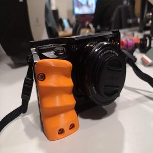 Smallrig Ergonomic Grip for Sony a6500 (Remix)