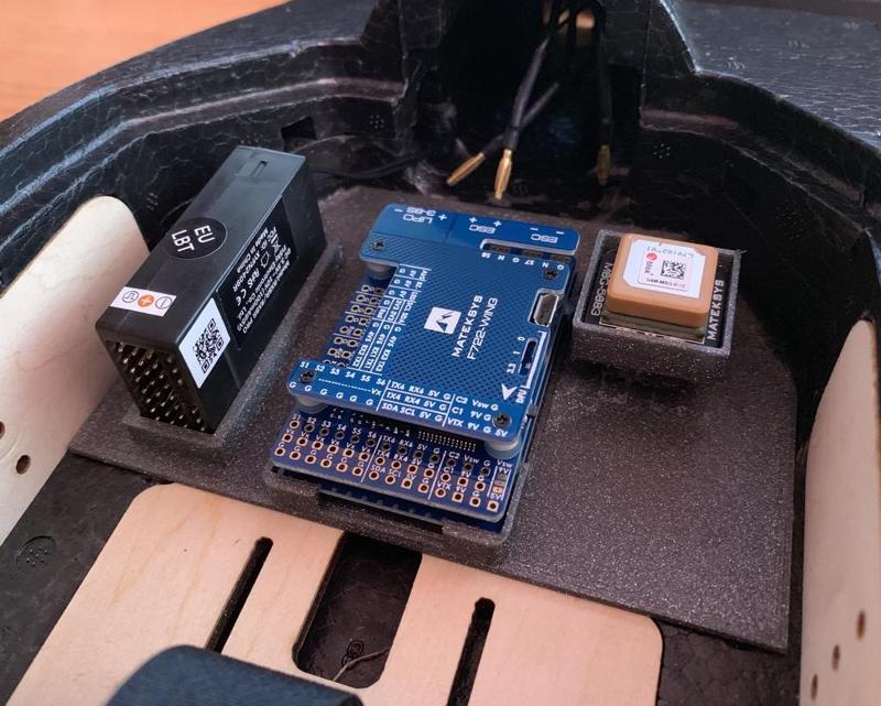 Sonicmodell AR Wing Baseplate FrSky RX8R F722 M8Q