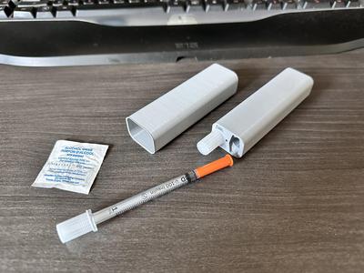 Insulin Needle Travel Case (BD U-100 8mm, 2x-4x)