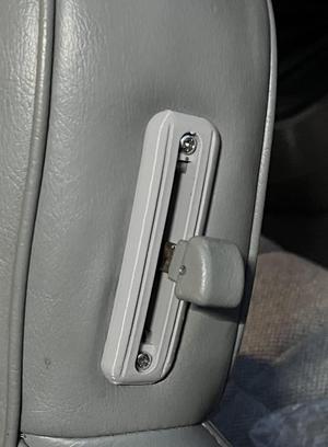 Jeep Cherokee XJ 2door seat lock trim