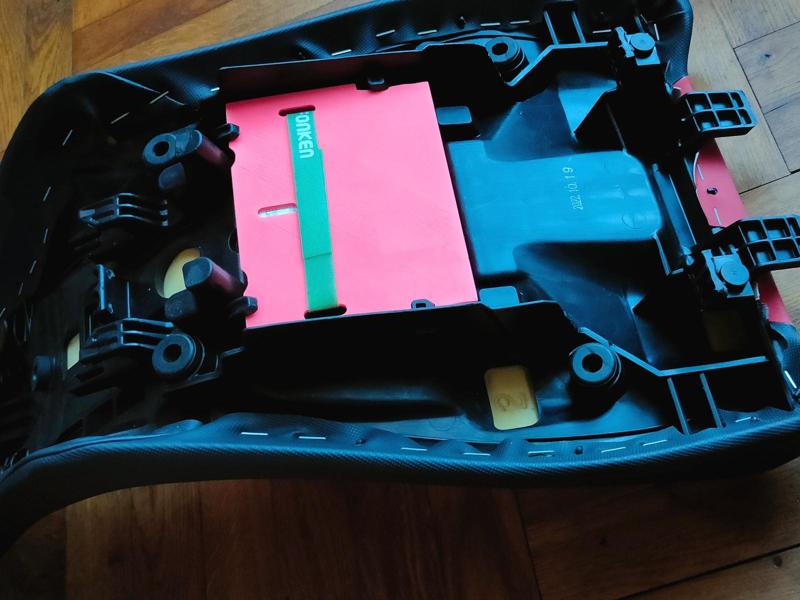 Africa Twin document case (20-24)