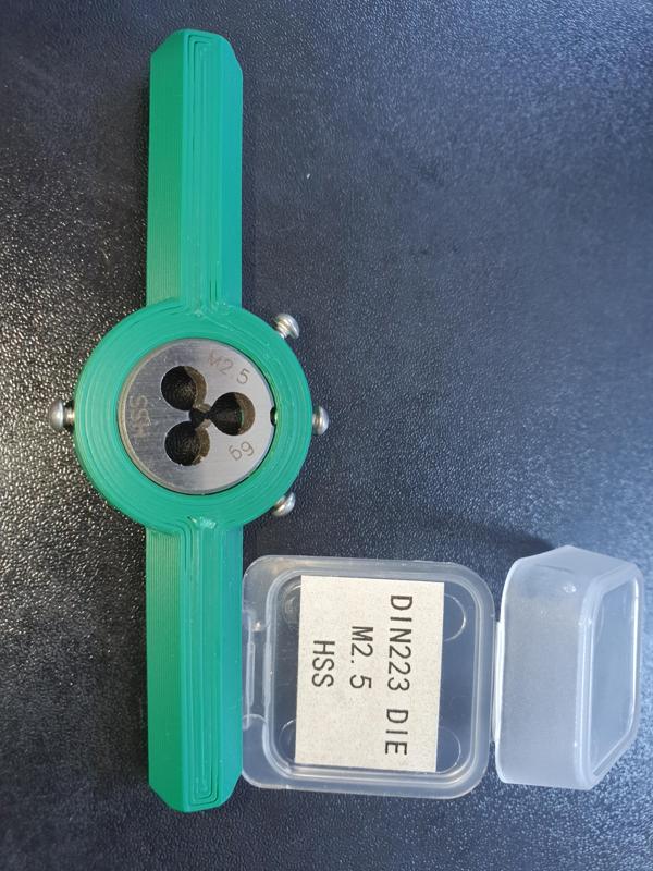 Thread cutter iron small