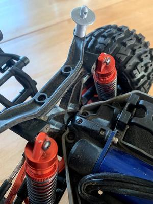 Traxxas stampede body post