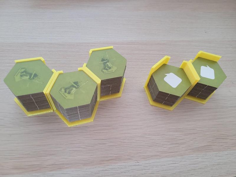 Plateholder for Boardgame DorfRomantik