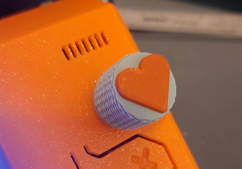 Heart knurled potentiometer knob, 6mm ID, printer knob