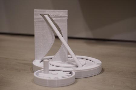 Straight Pole + Curved Hole Illusion