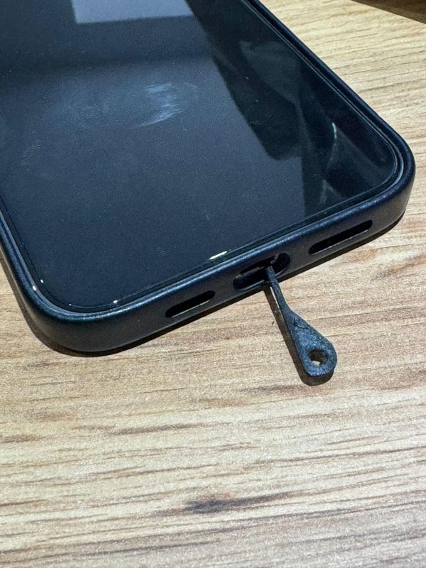 Iphone lightning dust remover