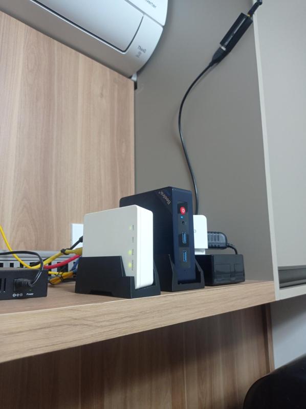 HG8310M Huwaei bridge vertical mount