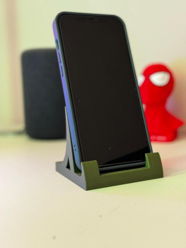 Stand for generic iPhone pro and pro max