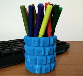 Customizable Keyboard Penholder/Box