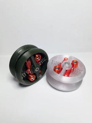 Yoyo with automatic return mechanism   