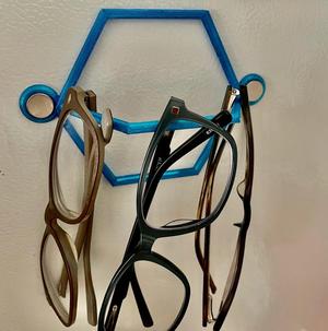 Magnetic Glasses Holder