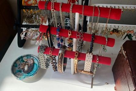 Necklace Holder