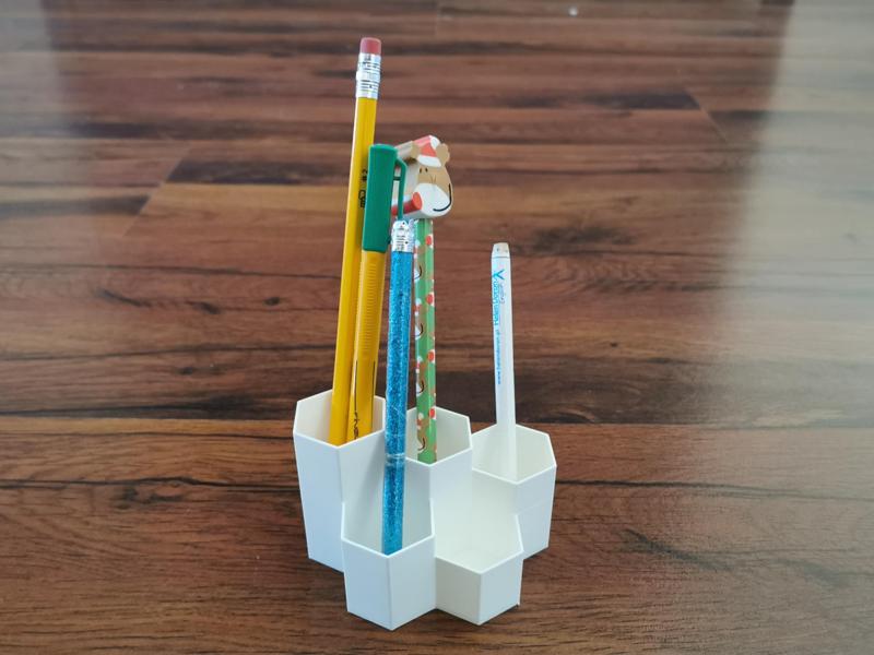 Desk organizer