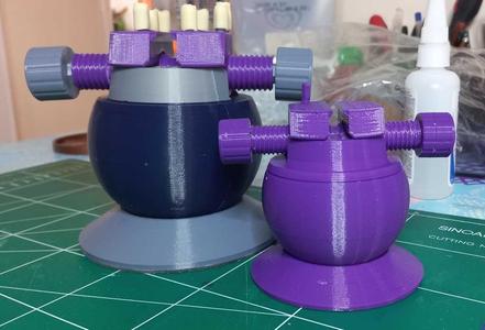 Ball vise