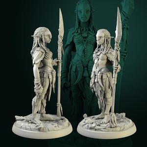 Troll female with spear V1 75mm pre-supported