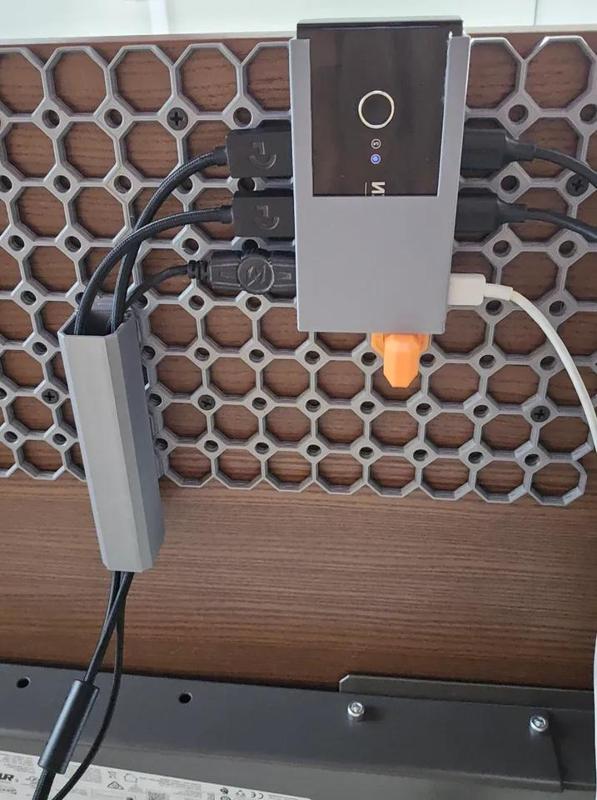 Holder for UGREEN USB 4-Port Switch Underware/Multiboard   