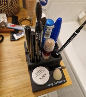 Make-Up Organizer