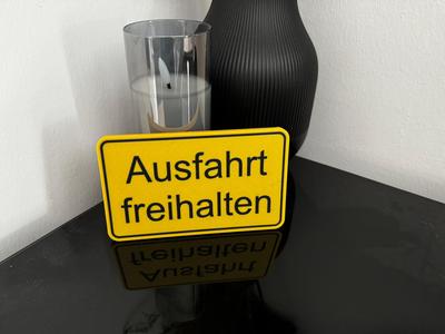 Ausfahrt freihalten Schild