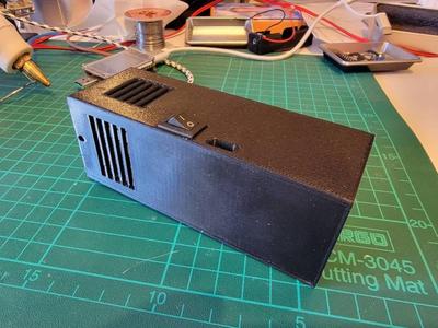 Minimalistic powerful rechargeable torch