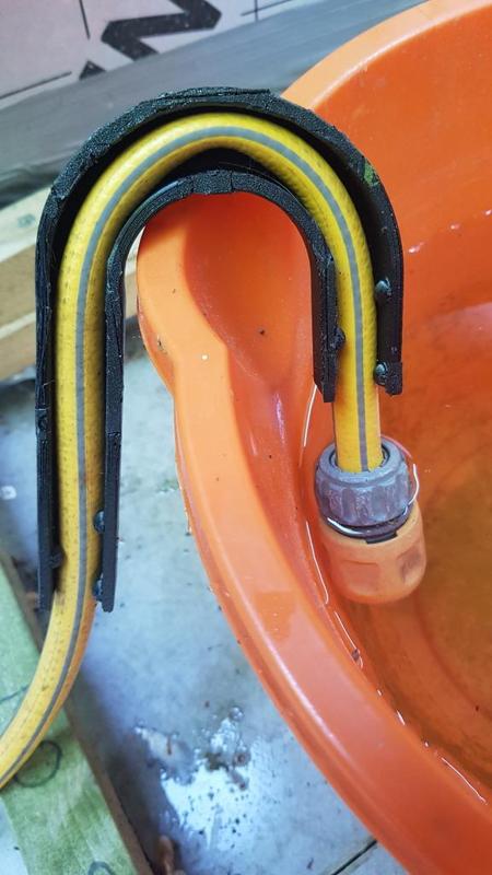 Bucket Hose Hook thing